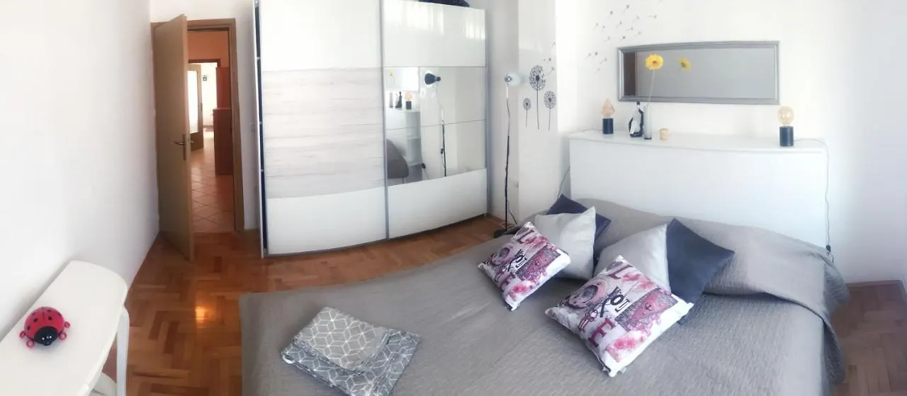 Apartment Emi Pula Croatia