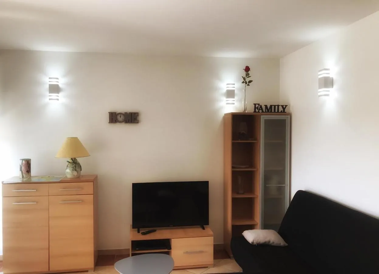 Apartment Emi Pula